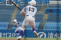 2回関東一・熊谷俊乃介　二塁打を放つ